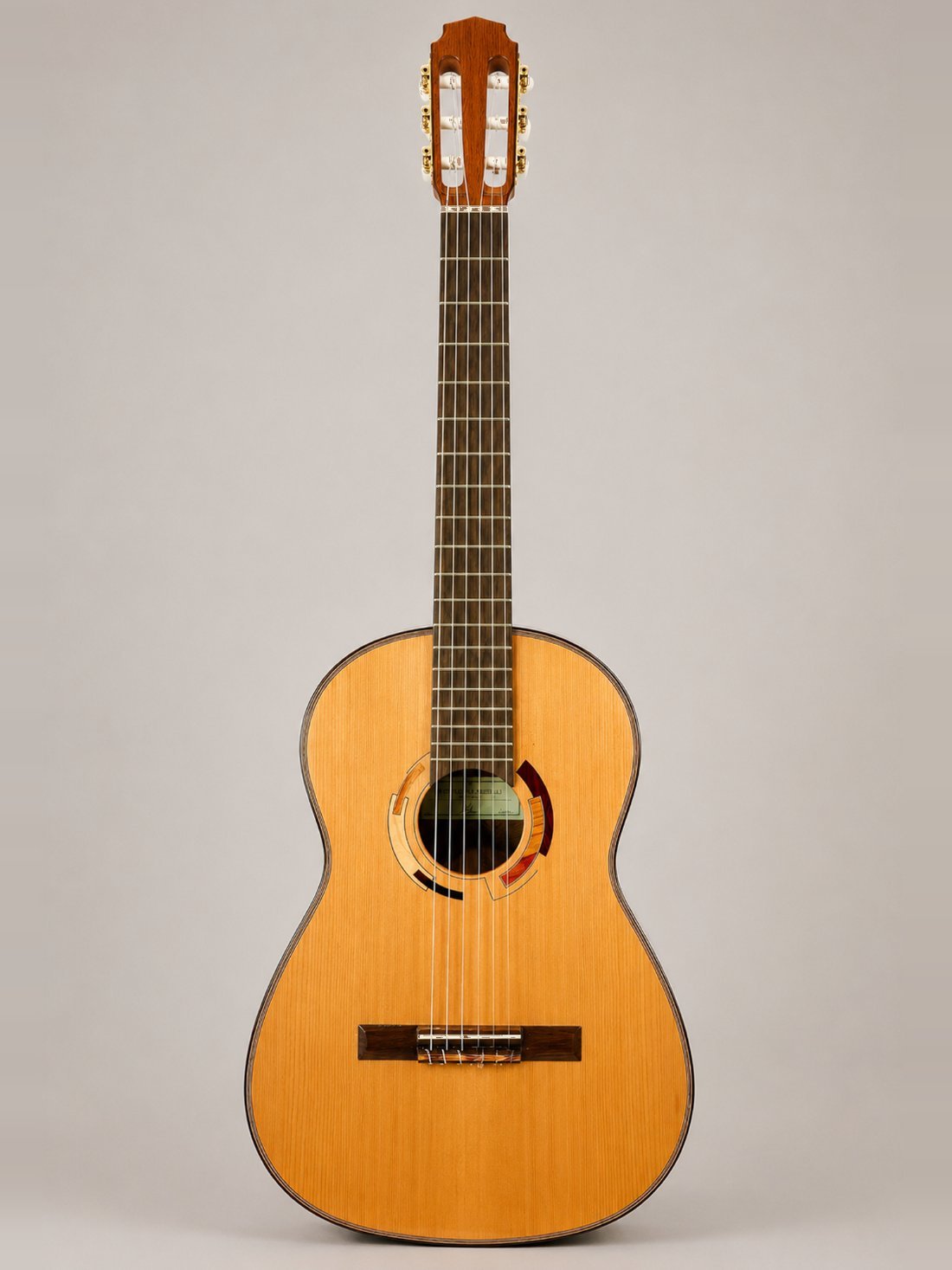Guitarra clásica de estudio