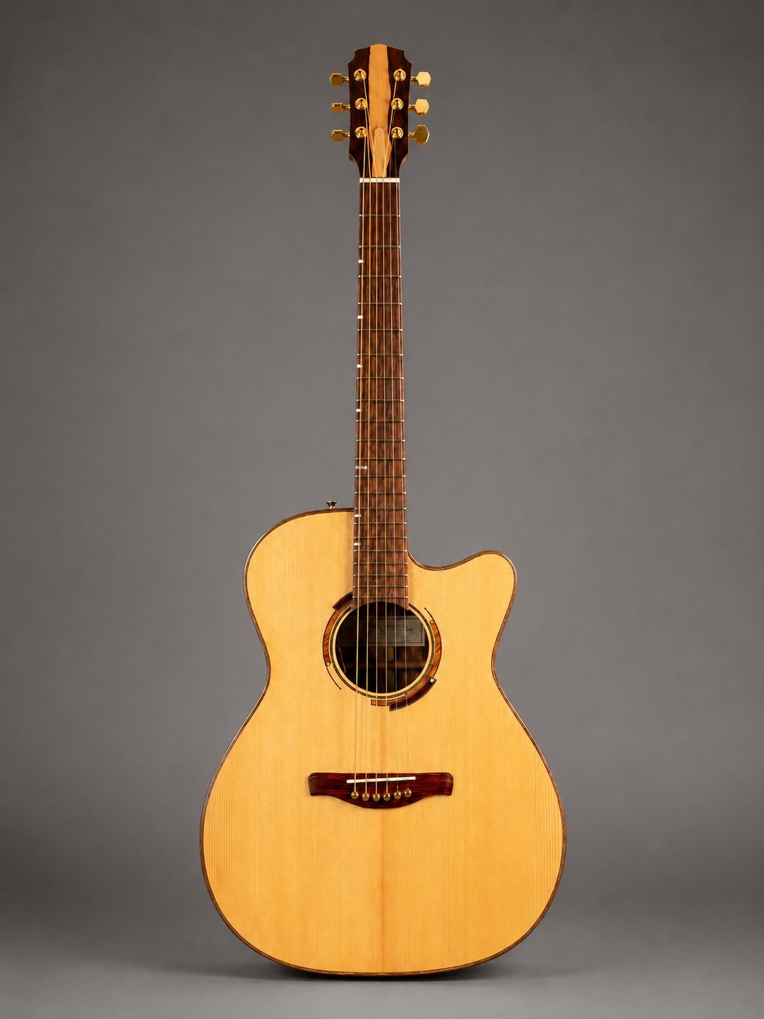 Guitarra acústica OM