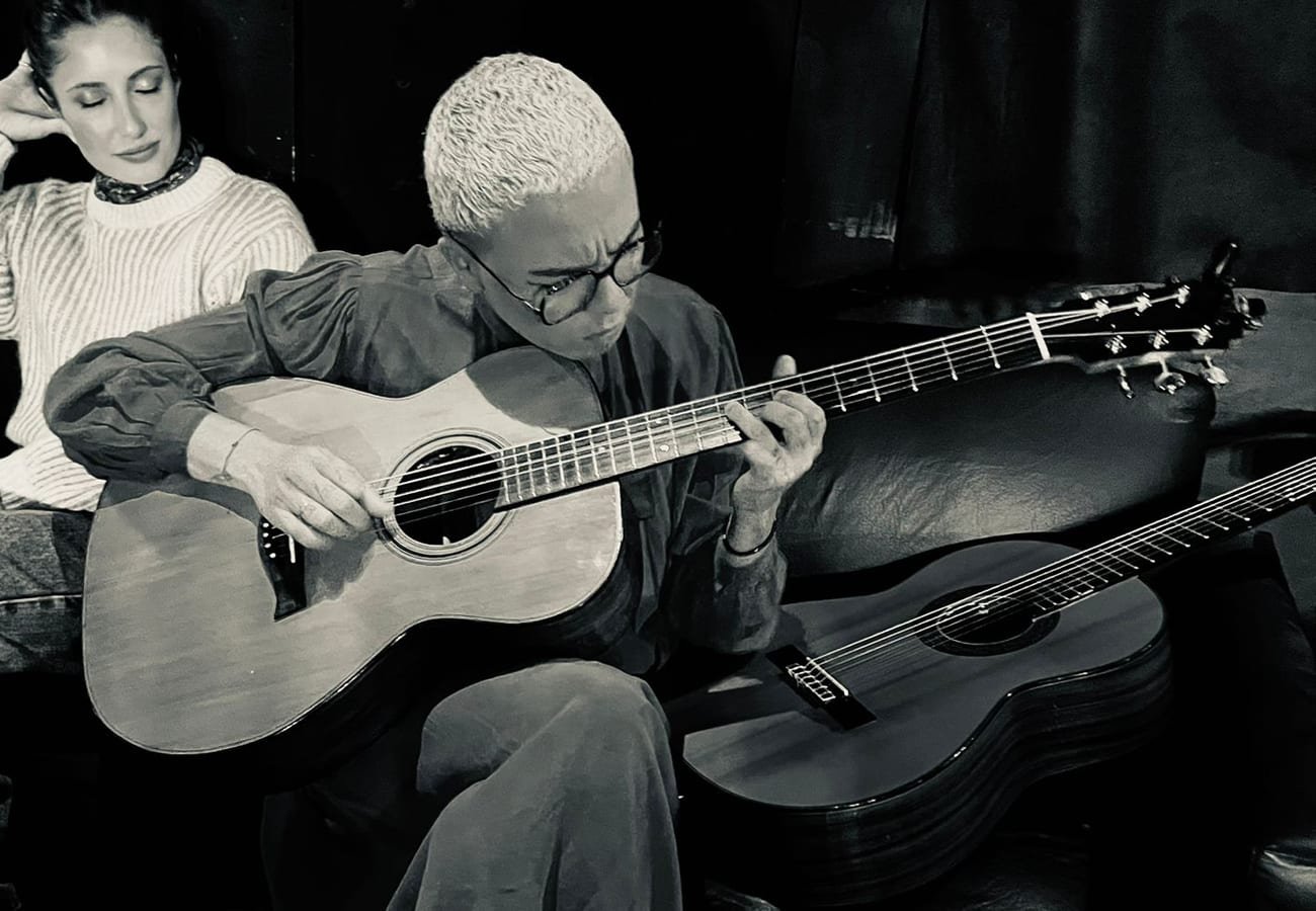 Ricardo Musselli junto a María Gadú